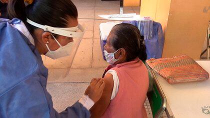 Autoridades reiteran que habrá vacunas para todos (Foto: EFE/ Daniel Ricardez/Archivo)
