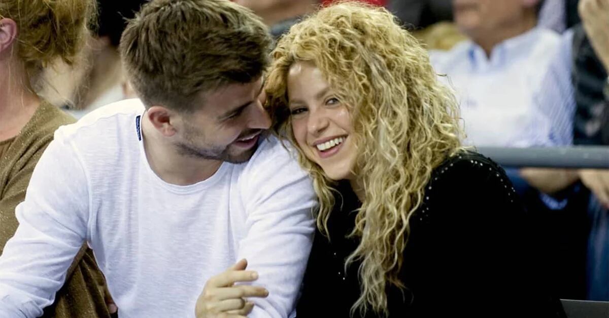 ¿Shakira le fue infiel a Antonio de la Rúa con Piqué? Mirá el detalle que  la delataría - Infobae