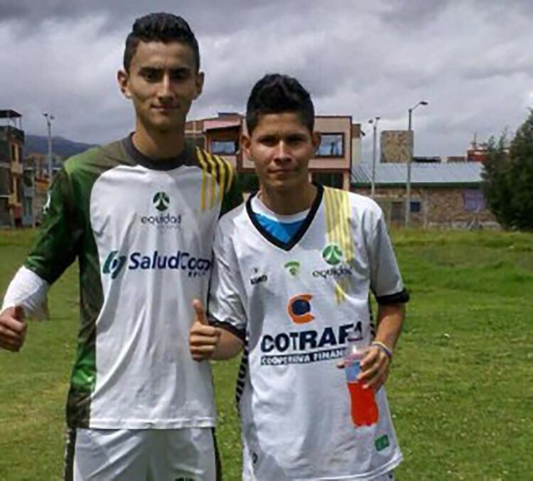 Antes de convertirse en profesional, Campuzano militó en Deportivo La Equidad