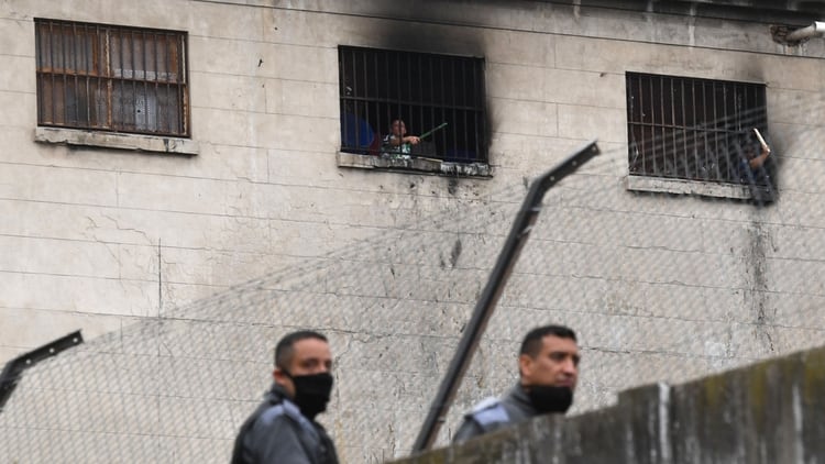 Un grupo de presos en la cárcel de Villa Devoto se amotinaron para reclamar mejores condiciones de detención y el otorgamiento de la prisión domiciliario. (Maximiliano Luna)
