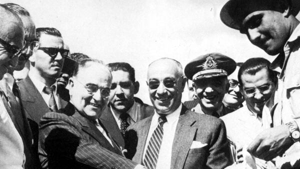 Getulio Vargas, durante la inauguración de Petrobras