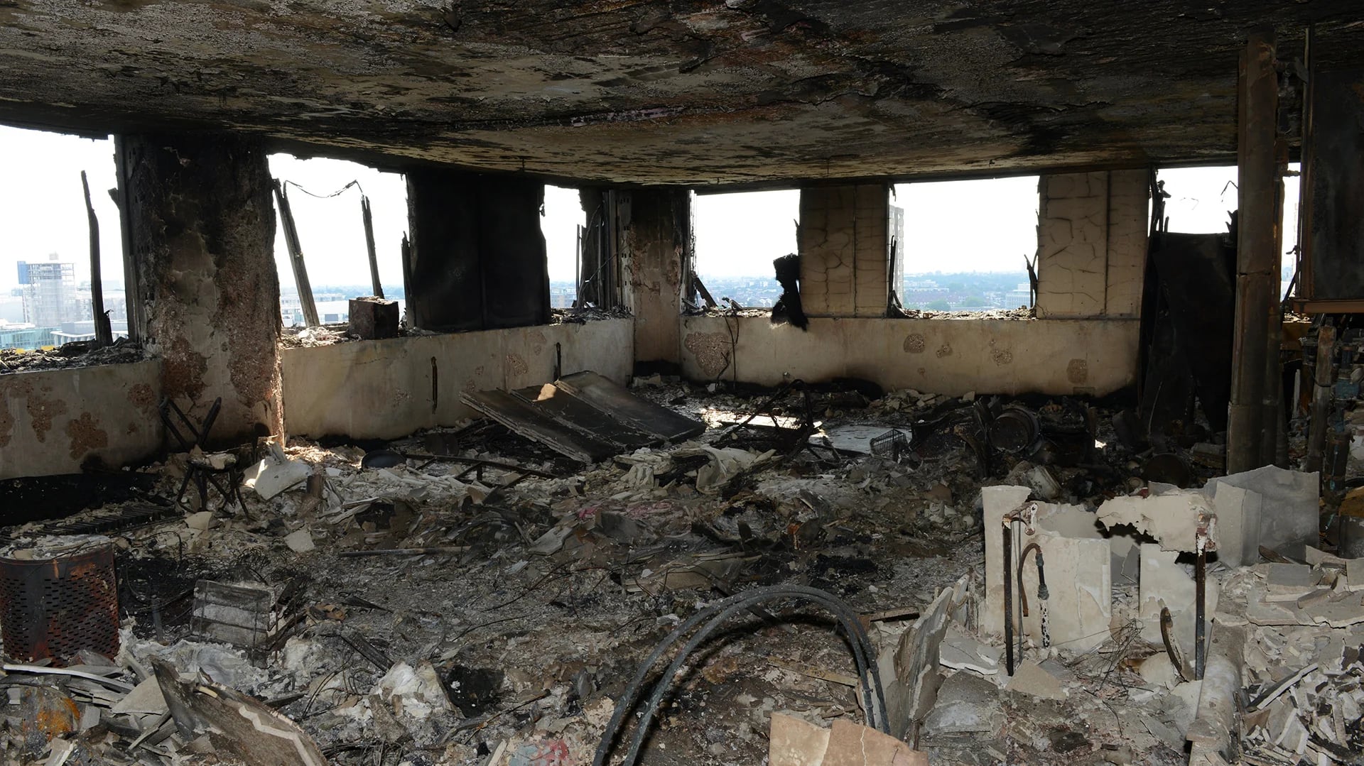 Rawan aseguró que su familia perdió todas sus pertenencias en el incendio (Reuters)