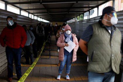 La epidemia causada por el virus SARS-CoV-2 continúa su avance en México (Foto: Reuters / Carlos Jasso)