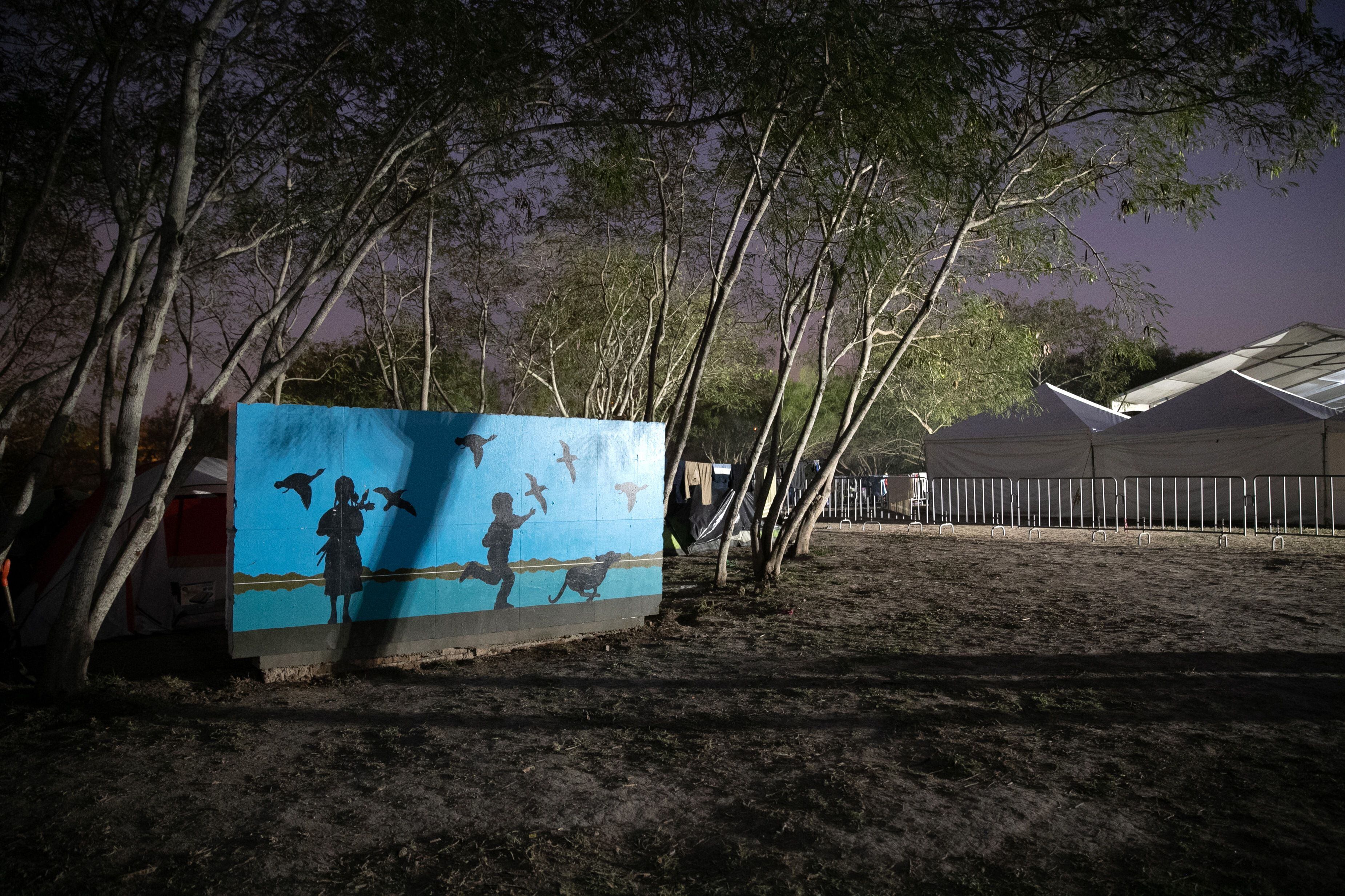 08/12/2019 Un mural cerca de un campamento de migrantes en el estado de Tamaulipas, en México.
SOCIEDAD 
JOHN MOORE
