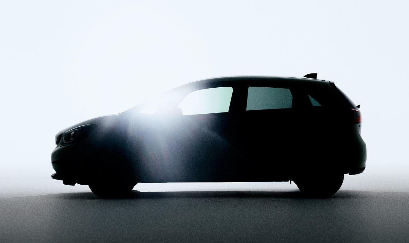 Del nuevo Honda Fit se mostró sólo la silueta de perfil. También se sumará al mercado de los híbridos (Prensa Honda)
