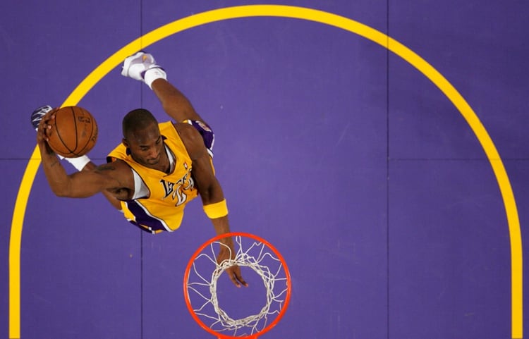 Kobe entendió a la perfección el concepto de show (REUTERS/Lucy Nicholson/File Photo)