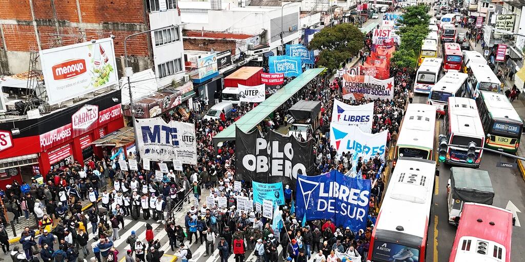 Antes del acto en Quilmes, Cristina Kirchner manda señales a la interna del peronismo y en contra de Milei