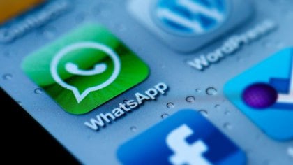 La aplicación servicio de mensajería instantánea WhatsApp, de Facebook, se actualizará este 2021 (Foto: Europa Press/Archivo)
