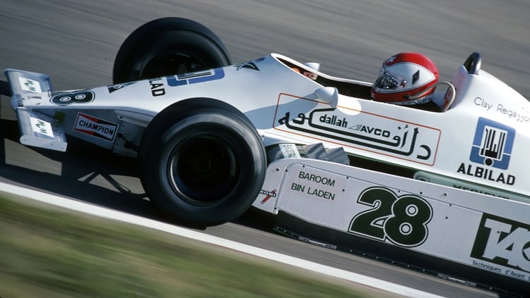 El auto de Clay Regazzoni con la publicidad de Bin Laden, padre de Osama. (1979)