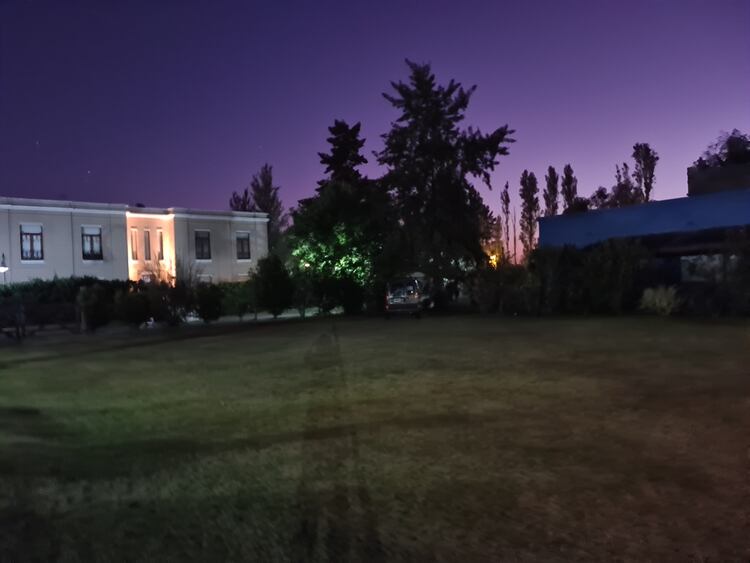 Samsung Galaxy S20 Ultra en modo nocturno.