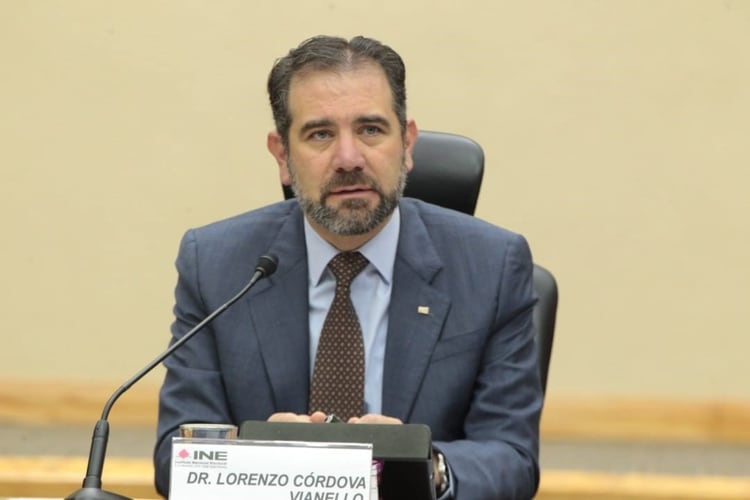 El consejero José Roberto Ruiz Saldaña le solicitó al Consejo General que el punto fuera diferido o incluso retirado de la orden del día y se votara hasta abril (Foto: Cuartoscuro)