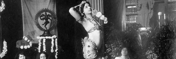 Mata Hari en una de sus performances