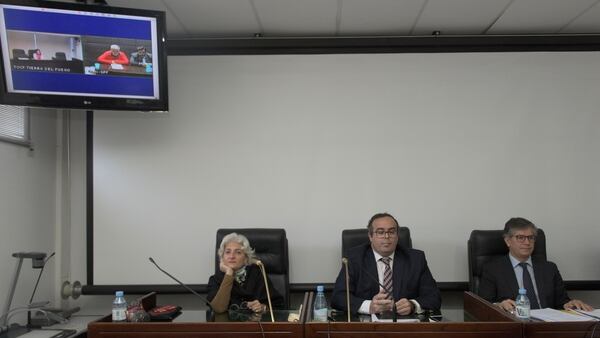 El tribunal que juzga a De Vido, con el ex ministro de fondo desde la cárcel de Marcos Paz (Adrián Escandar)