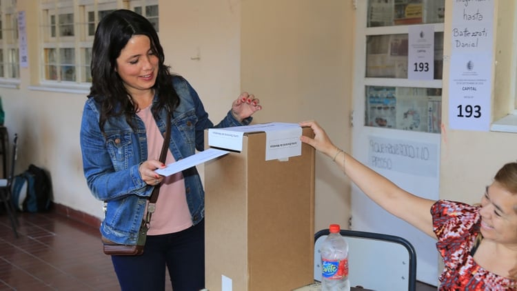 La candidata del FIT Noelia Barbeito (Gentileza Prensa Fit)