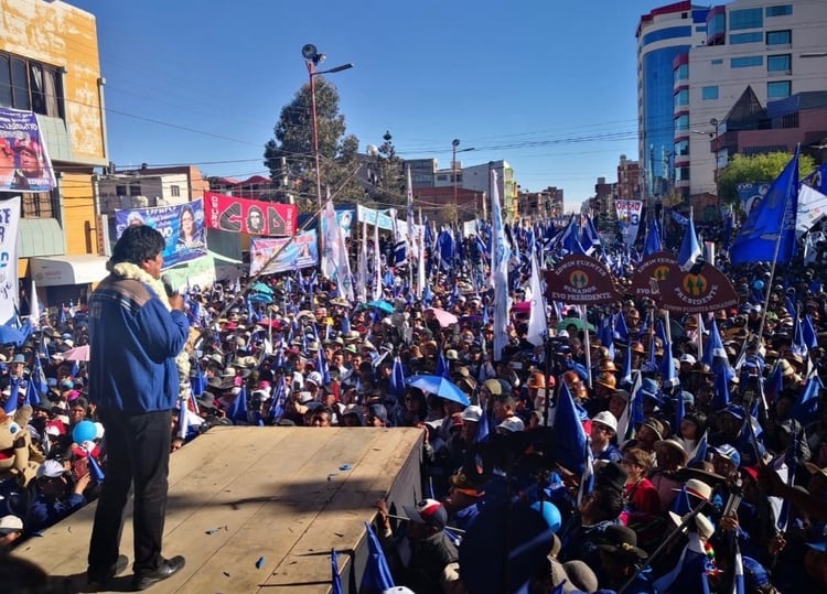 El primer cierre de campaña de Evo Morales, en Oruro (Gentileza el diario Los Tiempos)