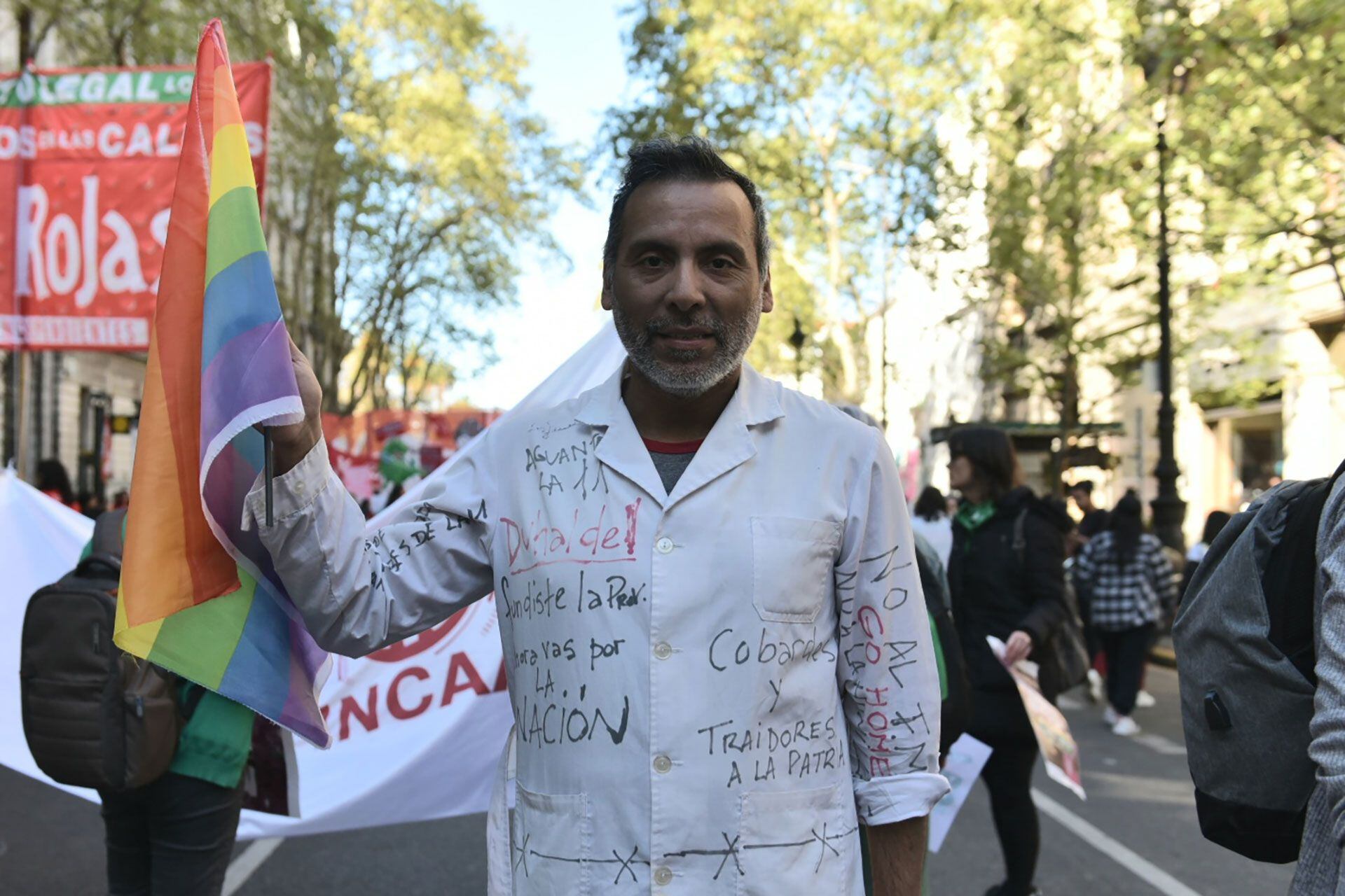 Jey es docente e integrante de la Asociación de Enseñanza Media y Superior (Ademys)