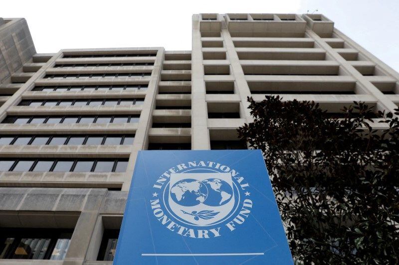 FOTO DE ARCHIVO: El edificio de la sede del Fondo Monetario Internacional (FMI) en Washington, Estados Unidos, 8 de abril de 2019. REUTERS/Yuri Gripas