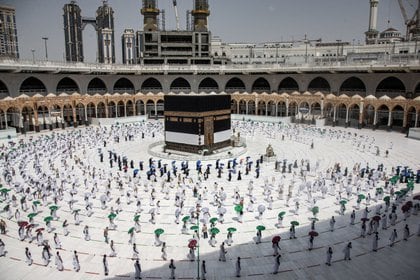 Circunvalación de la Kaaba en la Gran Mezquita de La Meca durante la peregrinación el 29 de julio de 2020. /Saudi Ministry of Media/dpa 