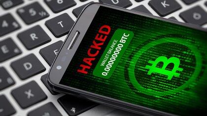 El secuestro de tarjetas SIM le puede servir al hacker para acceder a todas las cuentas que tengan como factor de doble autenticación el envío de SMS