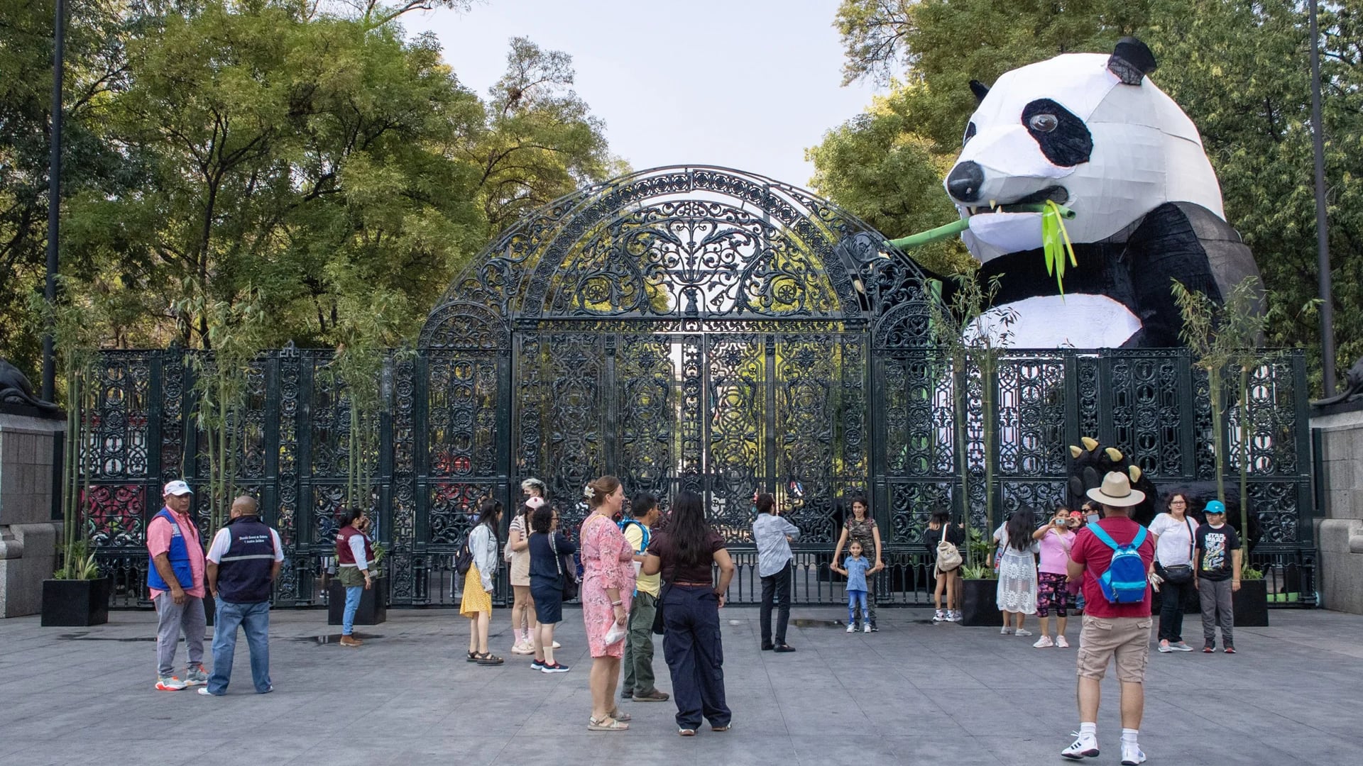 Las obras de mantenimiento se llevarán a cabo en diversas entradas como la emblemática Puerta de los Leones, la cual permanecerá cerrada hasta diciembre.
(Foto: Tw Bosque de Chapultepec)