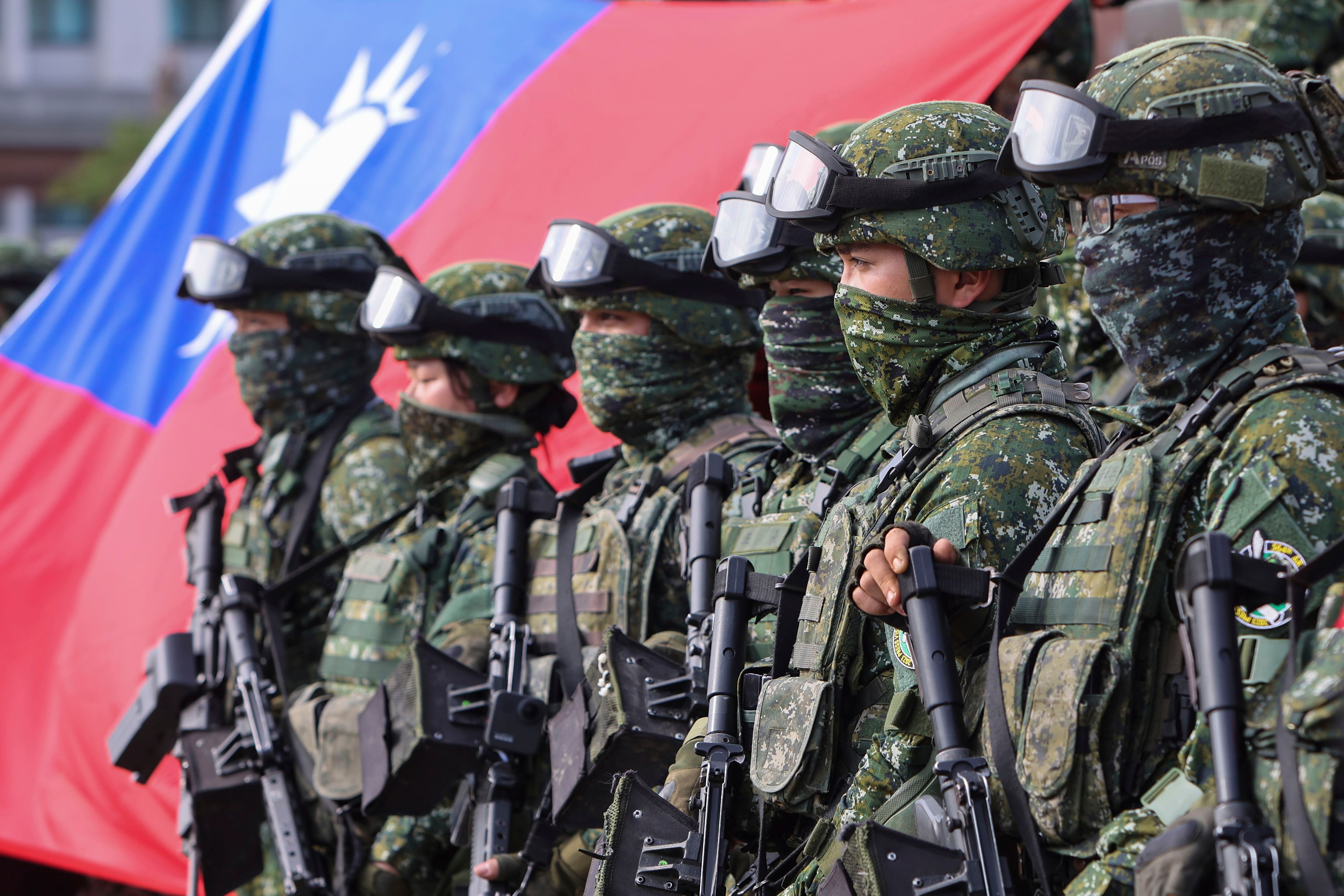 Taiwán aumentó el gasto en defensa para hacer frente a la amenaza china (AP Foto/Daniel Ceng)