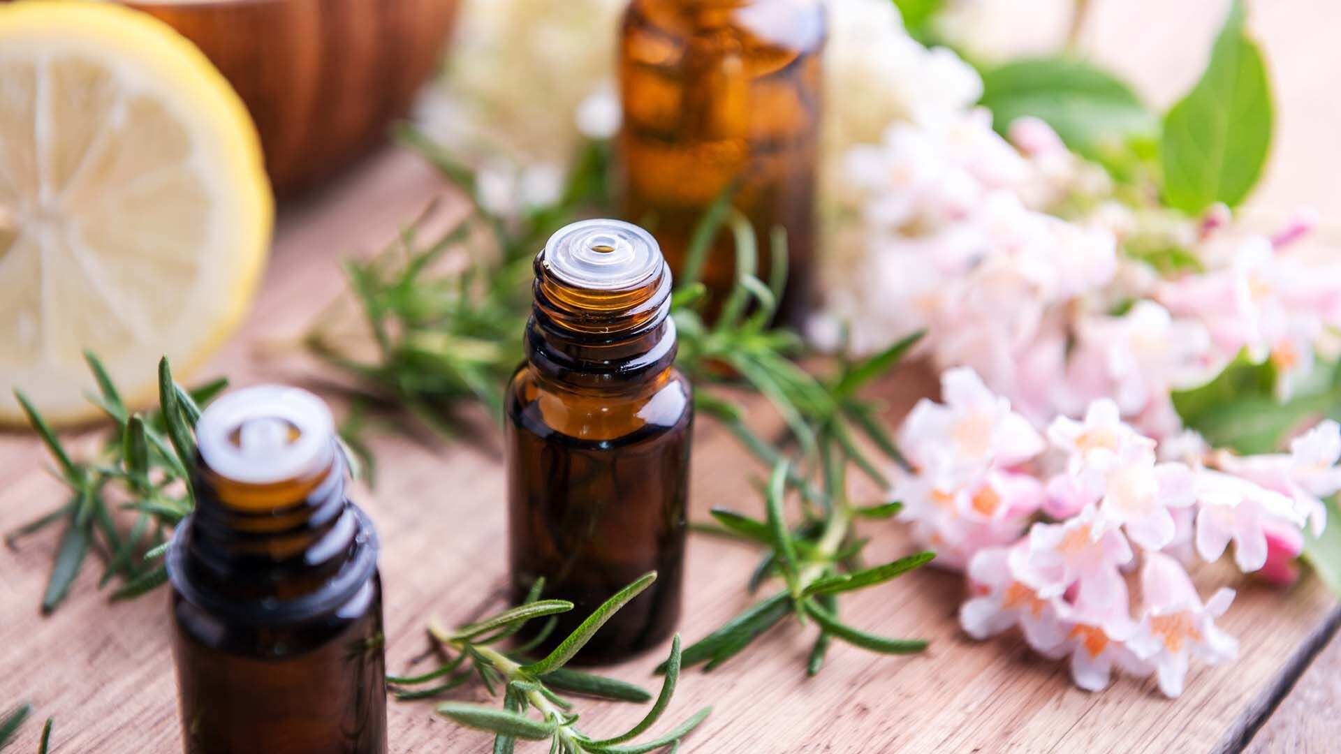 Distintas técnicas de relajación y respiración profunda pueden aliviar los síntomas vinculados a la enfermedad, como la ansiedad y el estrés (Getty)