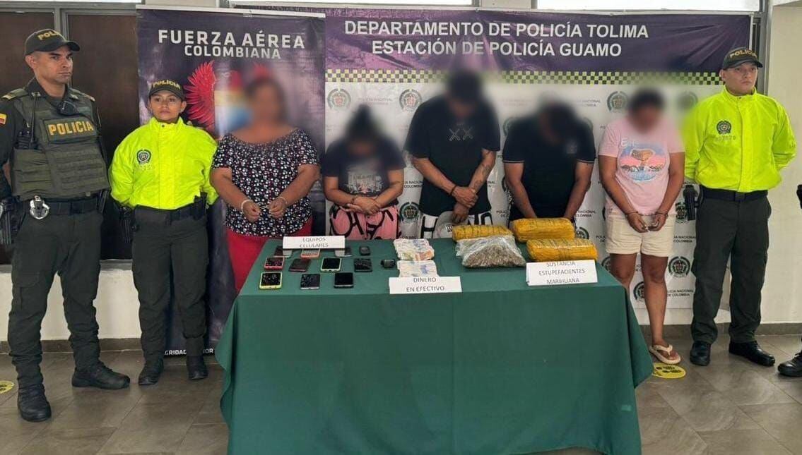 El grupo de narcotraficantes vendía droga y robaba fincas - crédito Policía