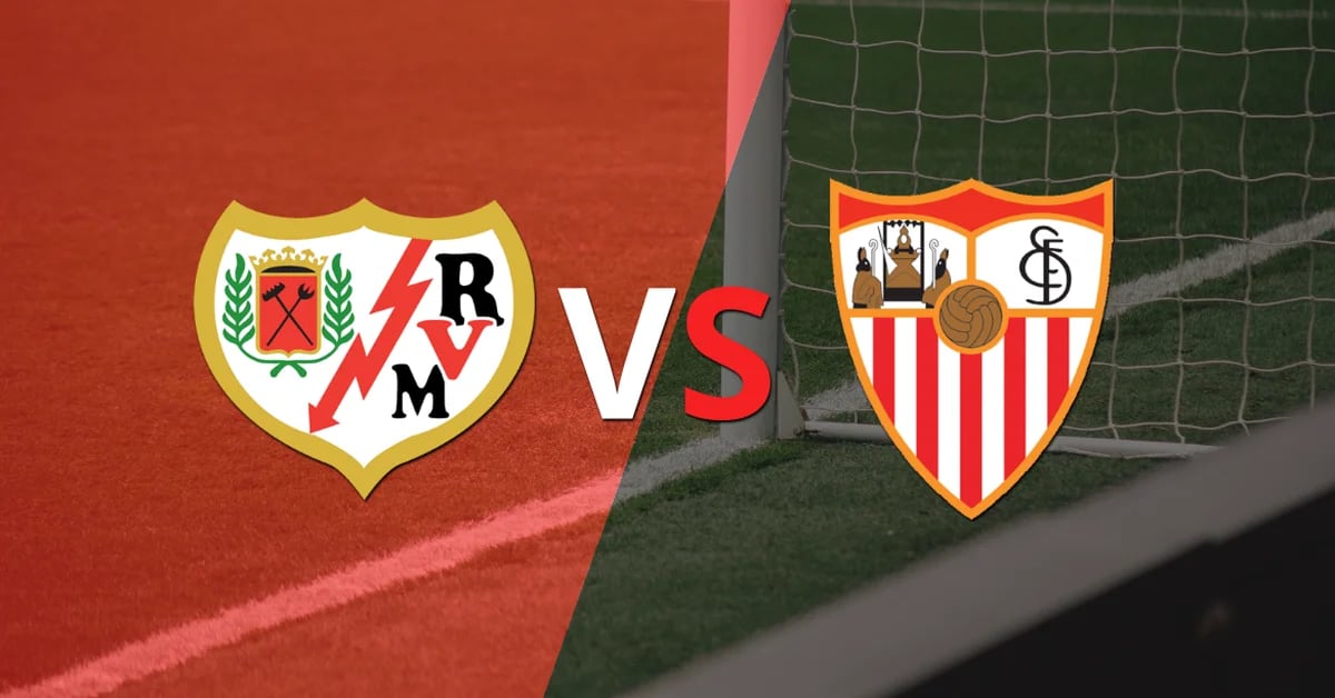 The match between Rayo Vallecano and Sevilla begins at the Ciudad Deportiva Fund stadium.  Vallecano Ray
