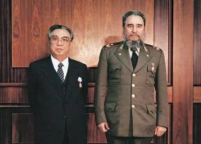 Kim Il-sung junto a Fidel Castro