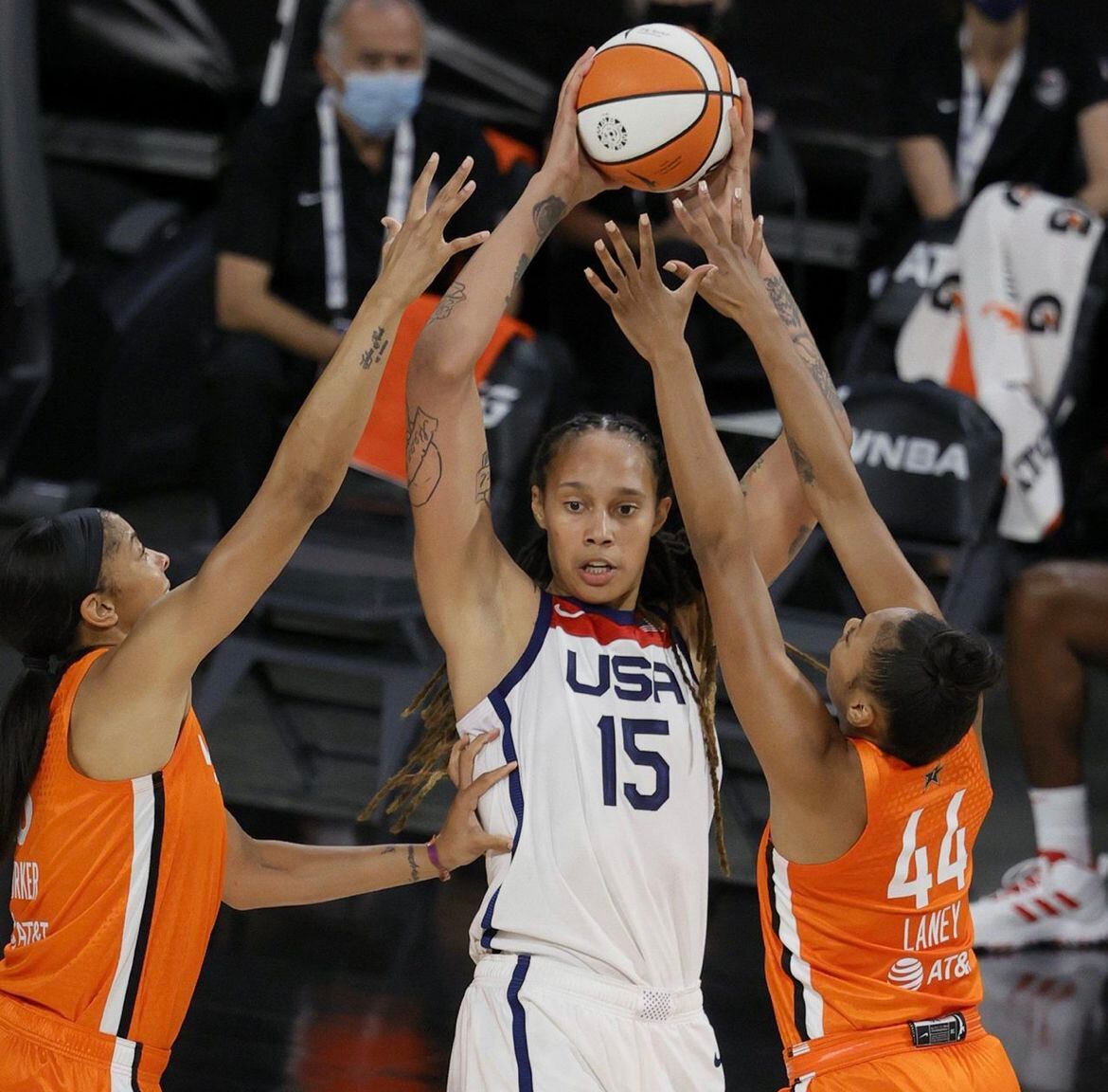 アメリカのバスケットボール選手のロシアでの逮捕から2ヶ月後 彼女の事件は謎のままです Infobae