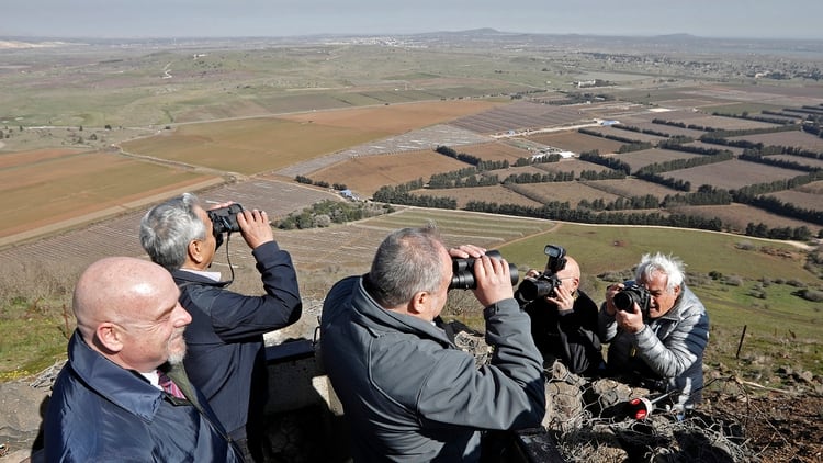 Yisrael Beiteinu, el ministro de defensa Israelí durante una visita (JALAA MAREY/AFP)
