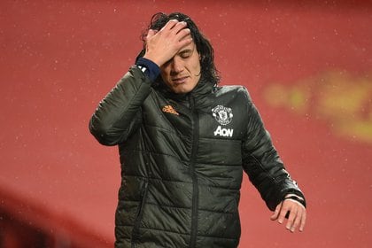 Edinson Cavani y el Manchester United tienen hasta el 4 de enero del 2020 para presentar su descargo ante la FA (REUTERS)