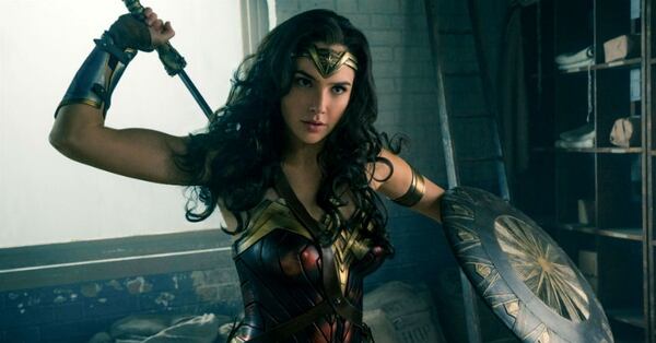 La israelí Gal Gadot ocupó el último puesto del “top ten” con USD 10 millones gracias a la nueva película de “Wonder Woman” y la publicidad de Revlon