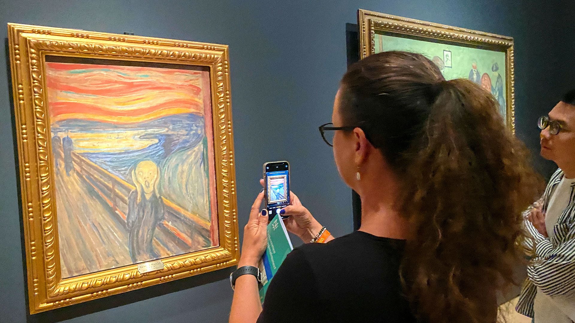 Algunos creen que el cielo de El Grito de Munch se inspiró en lo que el pintor noruego veía en su ciudad debido a la erupción del Krakatoa (Photo by Heiko Junge / NTB / AFP) / Norway OUT