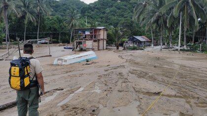 Continúan los trabajos de evaluación de daños en las comunidades afectadas (Foto: Twitter Protección Civil de Jalisco)