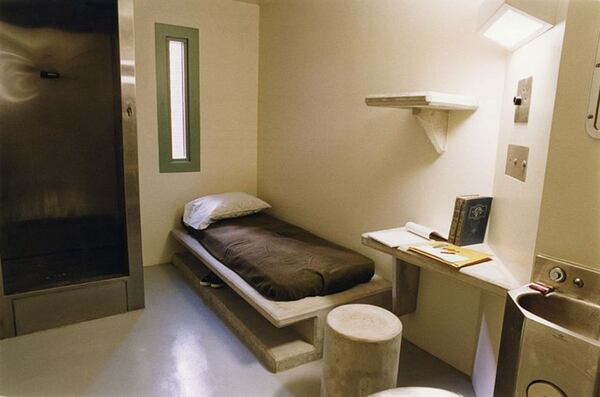Las celdas de ADX Florence, la cárcel de máxima seguridad de Estados Unidos.
