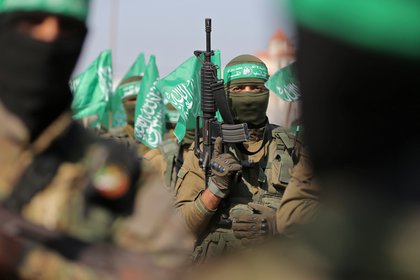 Hamas amenazó con represalias contra Israel si el país sigue adelante con su plan de anexión en Cisjordania (REUTERS/Ibraheem Abu Mustafa)