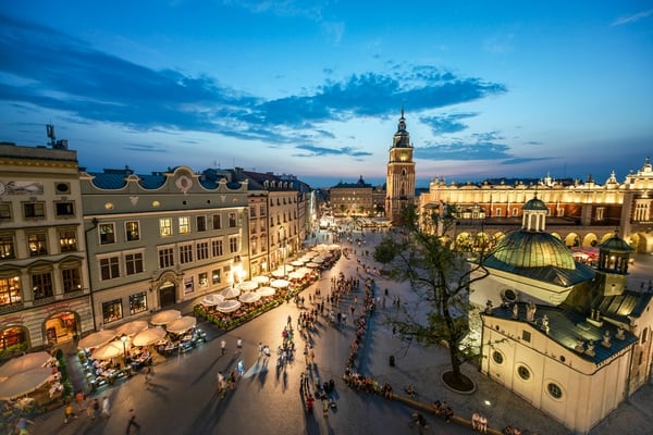 Un atardecer en la bella Cracovia, una de las ciudades más importantes de Polonia (Getty)