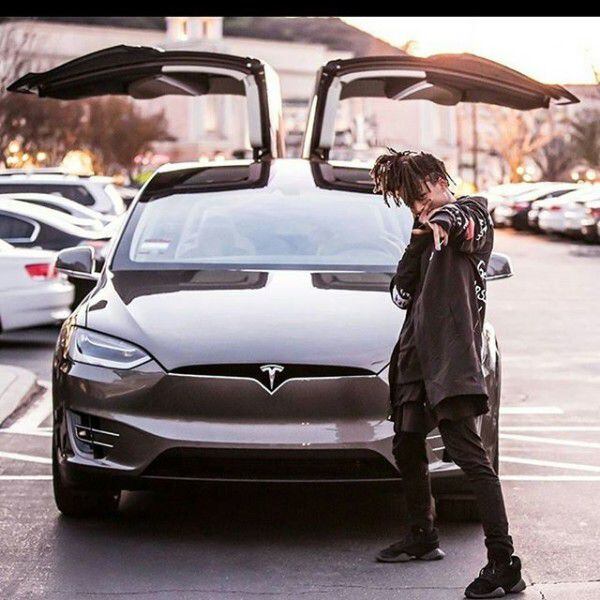 Jaden Smith presume sus lujosos vehículos en redes sociales (Foto: Instagram)