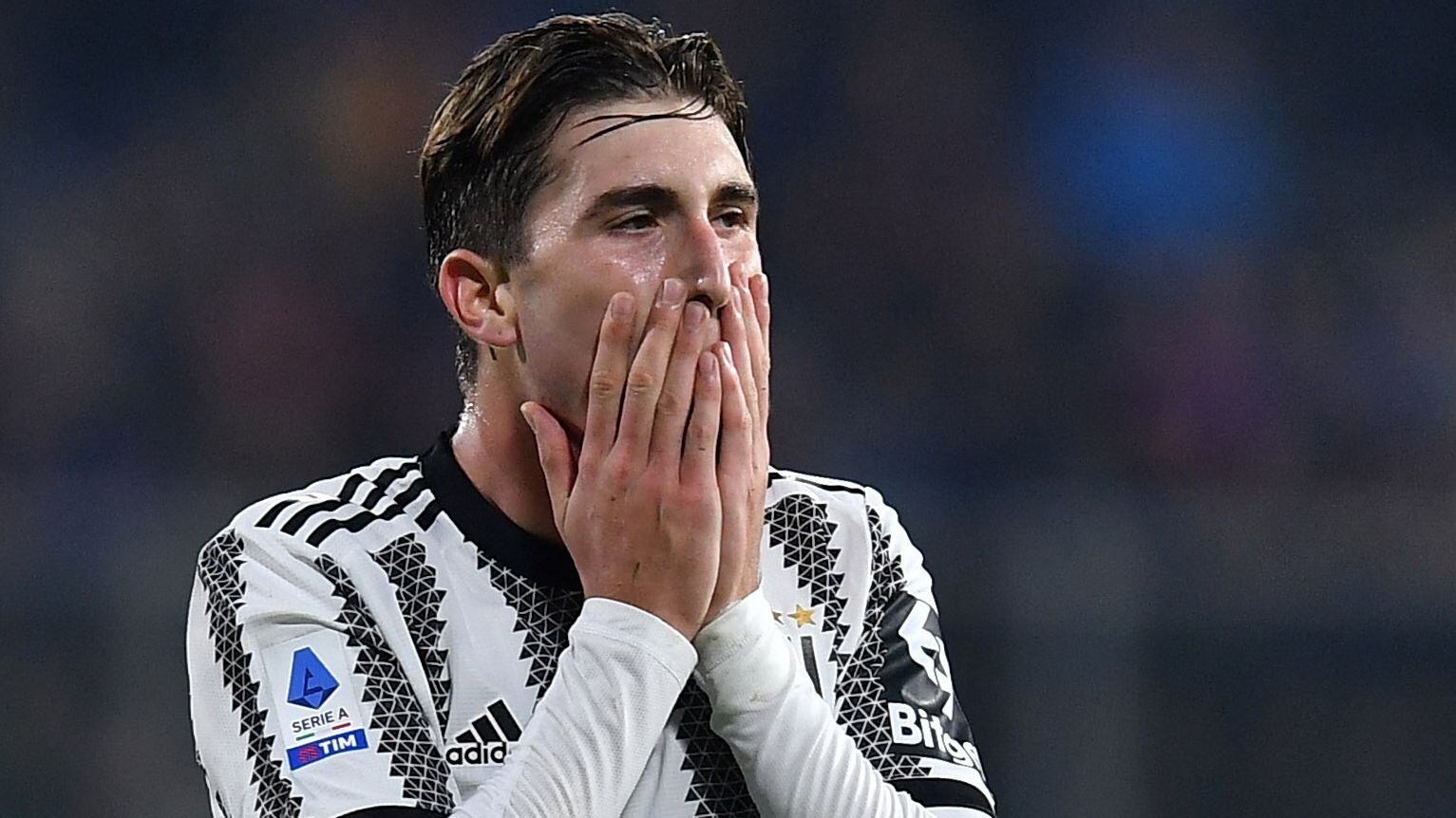 Juventus podría sufrir una nueva quita de puntos en la Serie A (REUTERS/Jennifer Lorenzini)