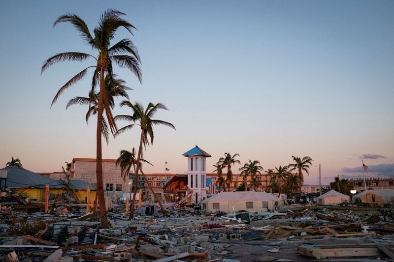 Restos de restaurantes, tiendas y otros negocios destruidos después de que el huracán Ian causó una destrucción generalizada, en Fort Myers Beach, Florida, Estados Unidos. Archivio: 4 de octubre, 2022. REUTERS/Marco Bello