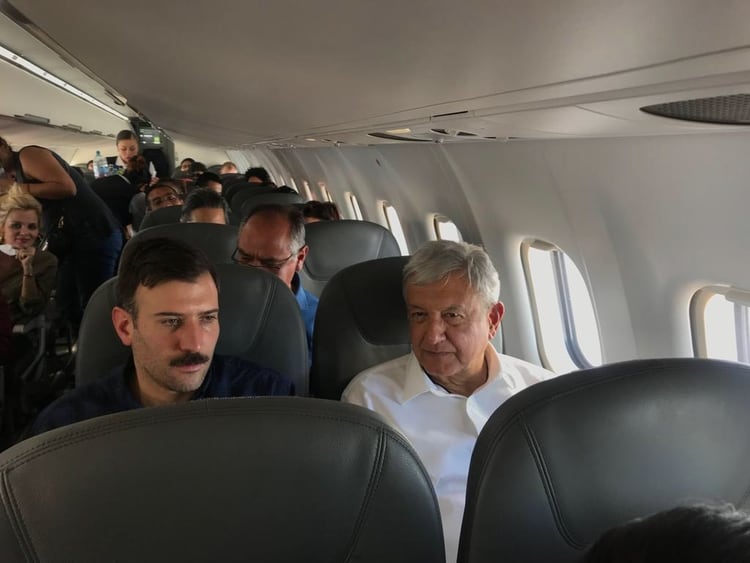 López Obrador ha sido criticado en diversas ocasiones por viajar en vuelos comerciales. (Foto: Cuartoscuro)