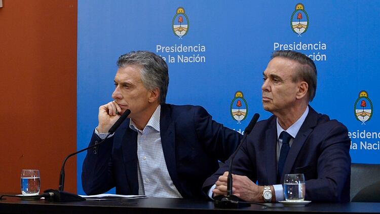 El presidente Mauricio Macri y su candidato a vice Miguel Ángel Pichetto (Gustavo Gavotti)