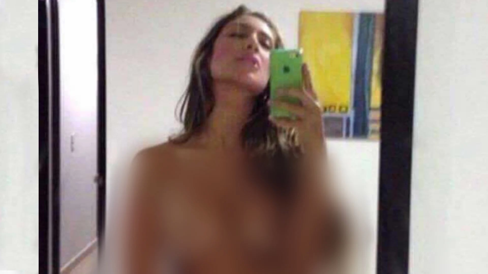 Se filtraron fotos íntimas de la sensual esposa de un futbolista colombiano  - Infobae