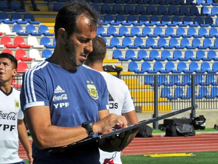 Fernando Batista, el entrenador del equipo (Twitter: @Argentina)