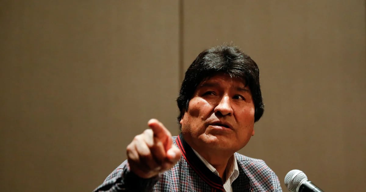 Un ministro boliviano reveló un audio en el que Evo Morales organiza los bloqueos a La Paz: “Hermano, que no entre comida a las ciudades”