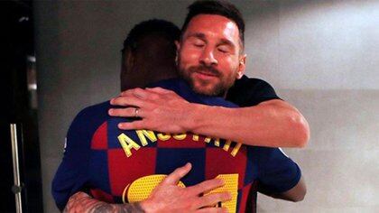 Lionel Messi publicó una foto con Fati el día de su debut con el primer equipo 