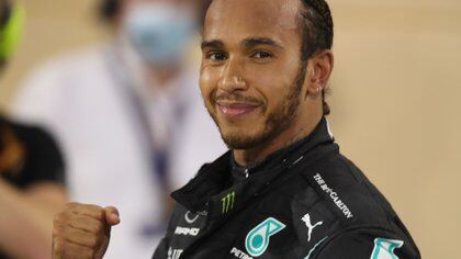 El británico Lewis Hamilton celebra su triunfo en el Gran Premio de Fórmula Uno de Bahrein. EFE/EPA/TOLGA BOZOGLU / Archivo
