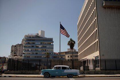 La embajada de EEUU en La Habana (REUTERS/Alexandre Meneghini)