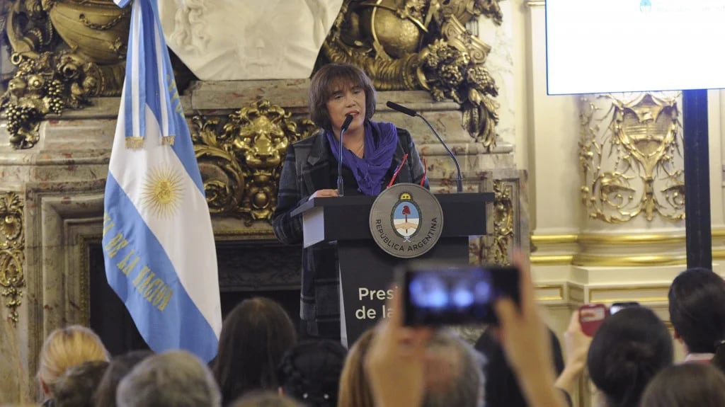 La presidenta del Consejo Nacional de las Mujeres, Fabiana Tuñez, encabezó el diseño del plan para erradicar la violencia machista.